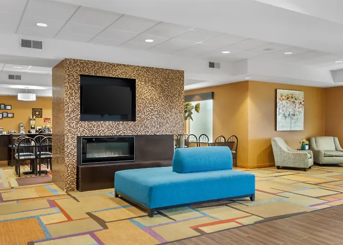 Best Western Plus Hiawatha Hotel